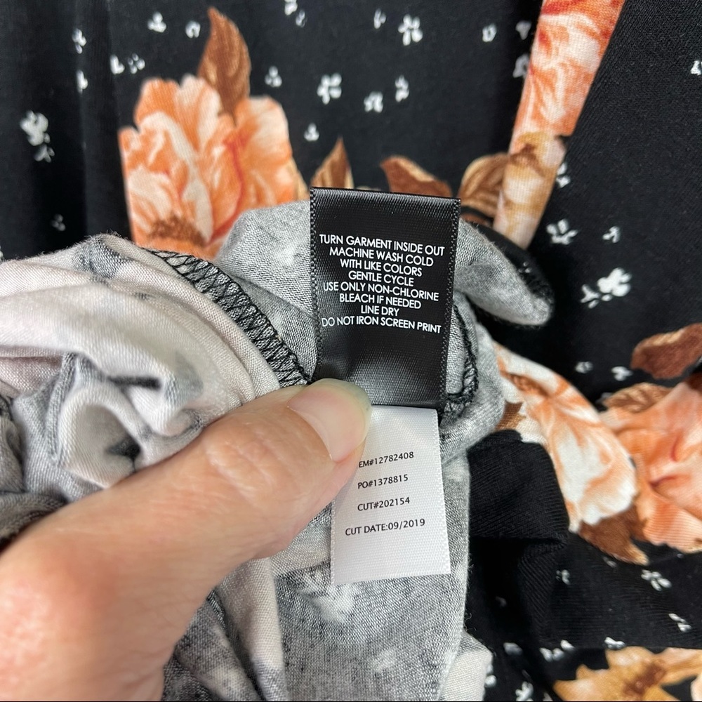 NWT Torrid Black Floral Jersey Corset Back Mini Fluted Skater Dress. Size 2X - Picture 12 of 12